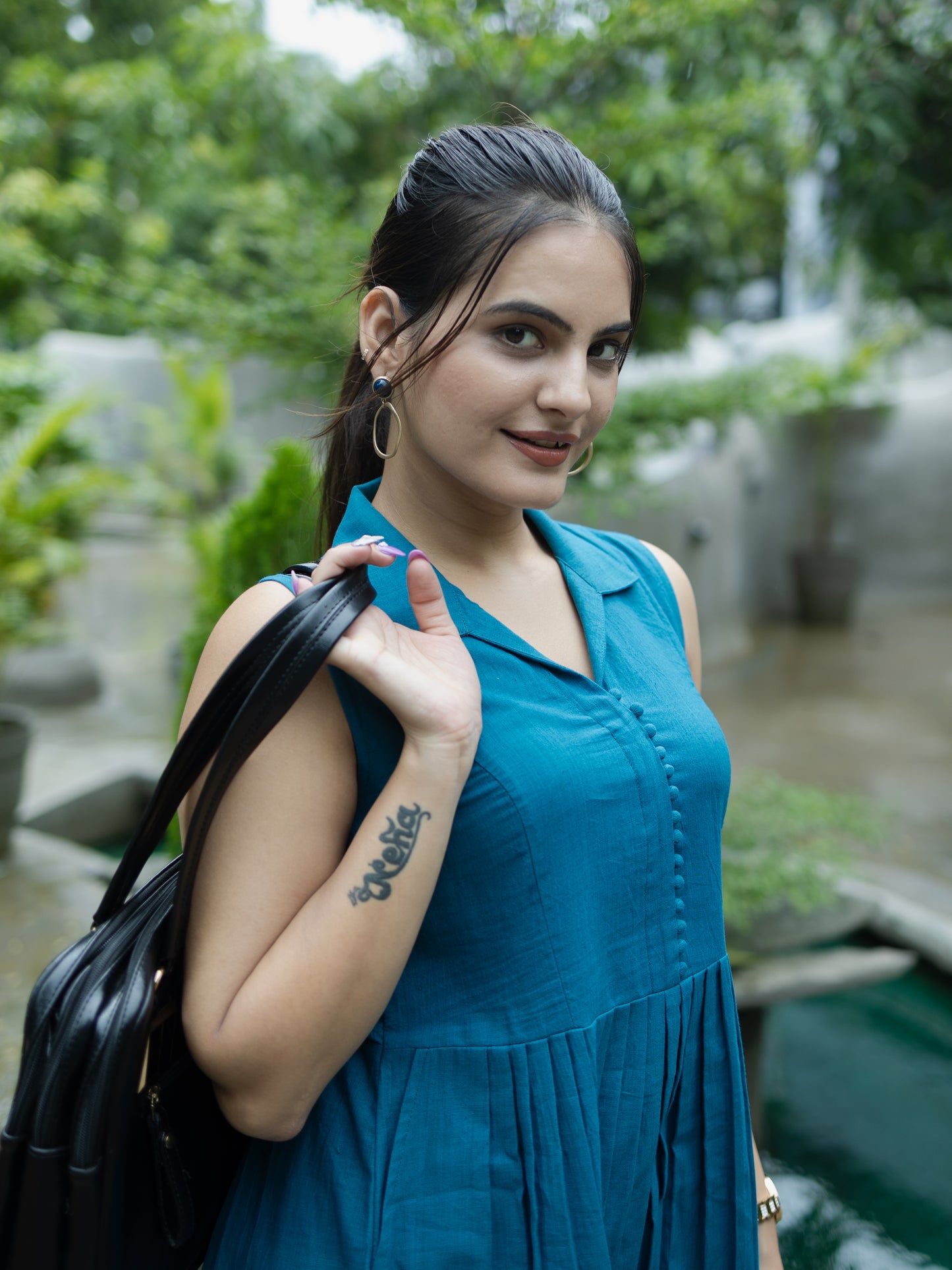Sleeveless midi Dress-Teal